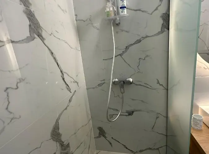 Oyster Flat Victoriei Apartman *